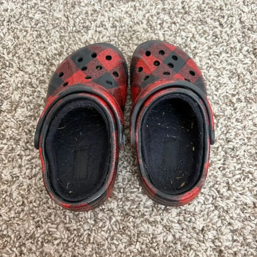 Size 8 / Toddler Girl Lined Crocs